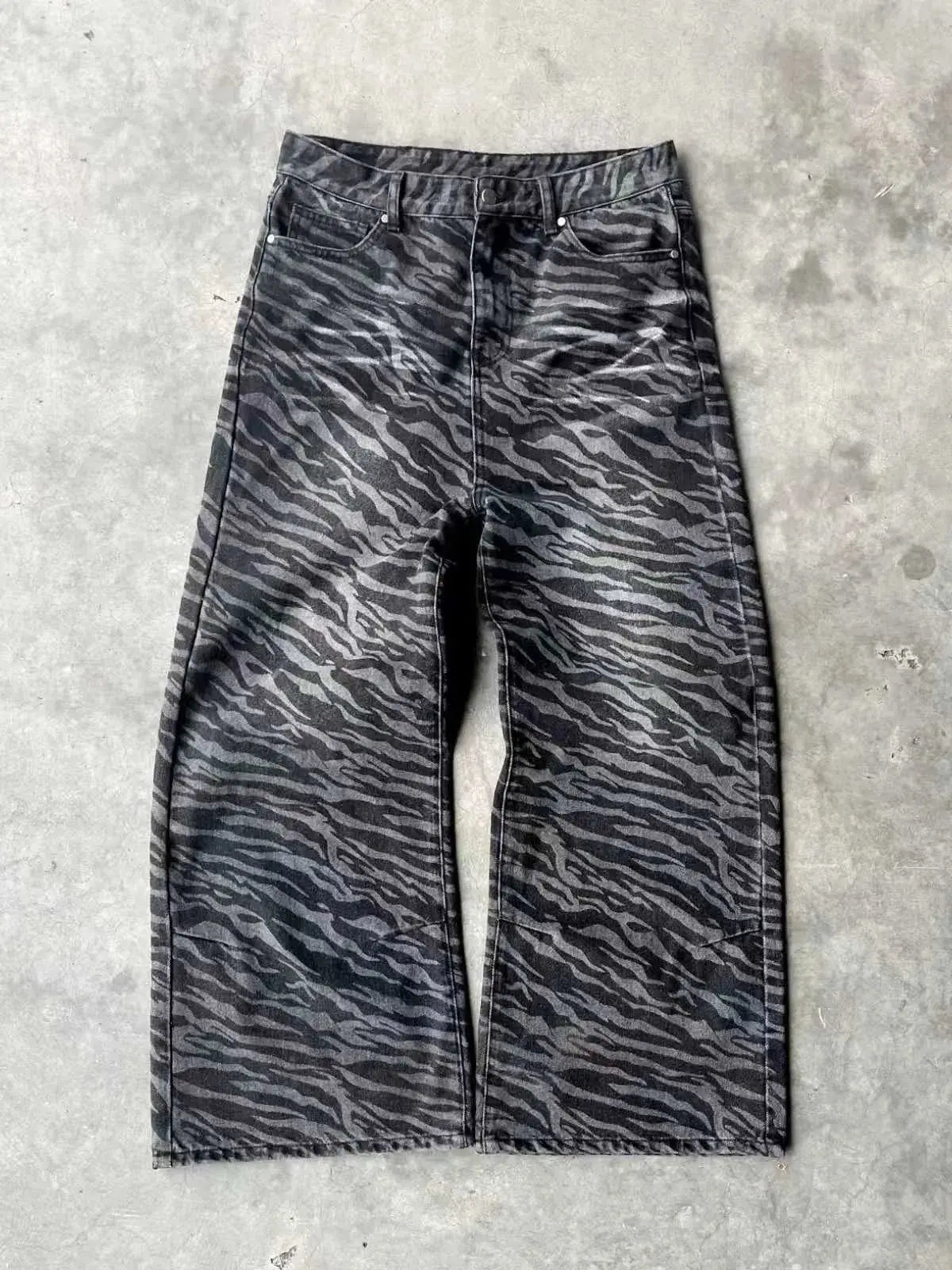 European and American Ins trendy straight tube loose American washed distressed printed ripped jeans