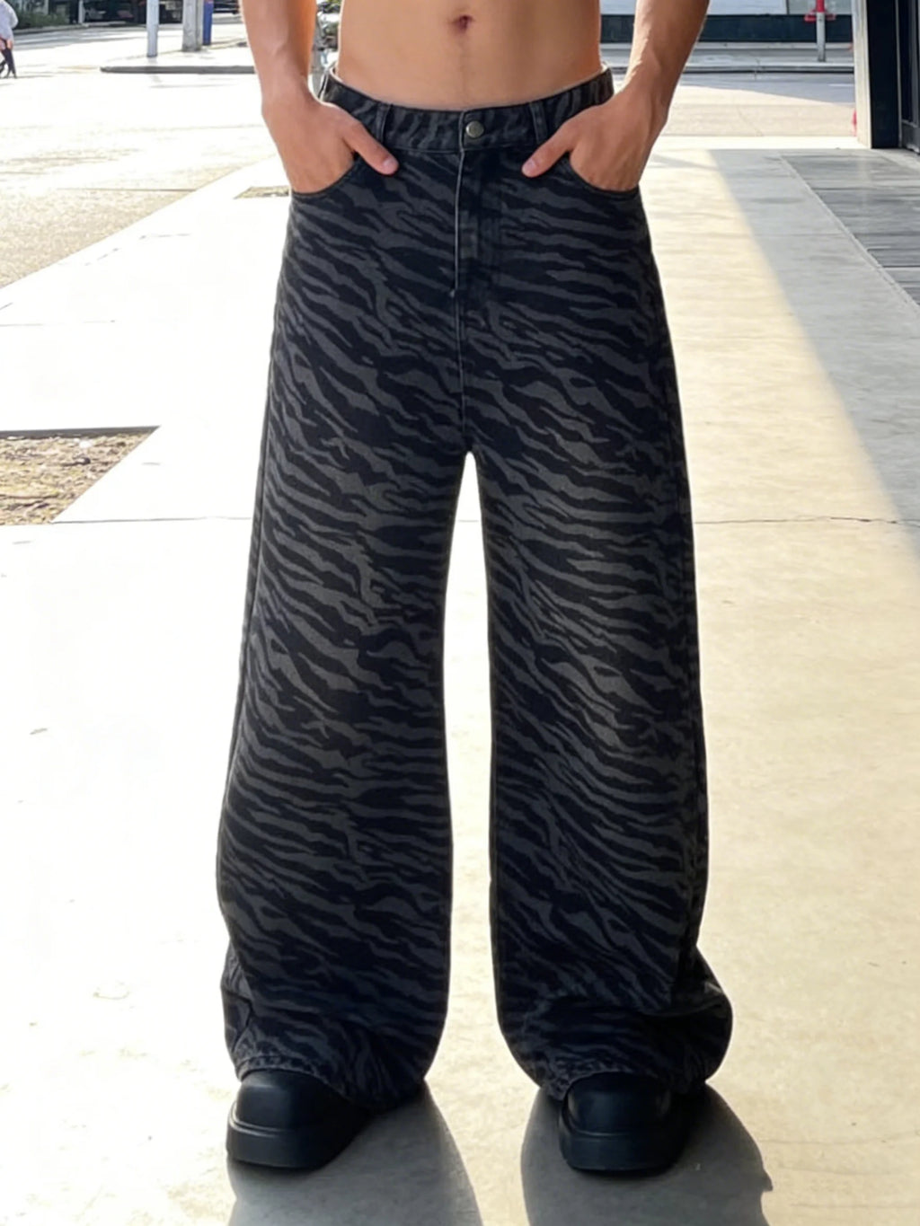 European and American Ins trendy straight tube loose American washed distressed printed ripped jeans