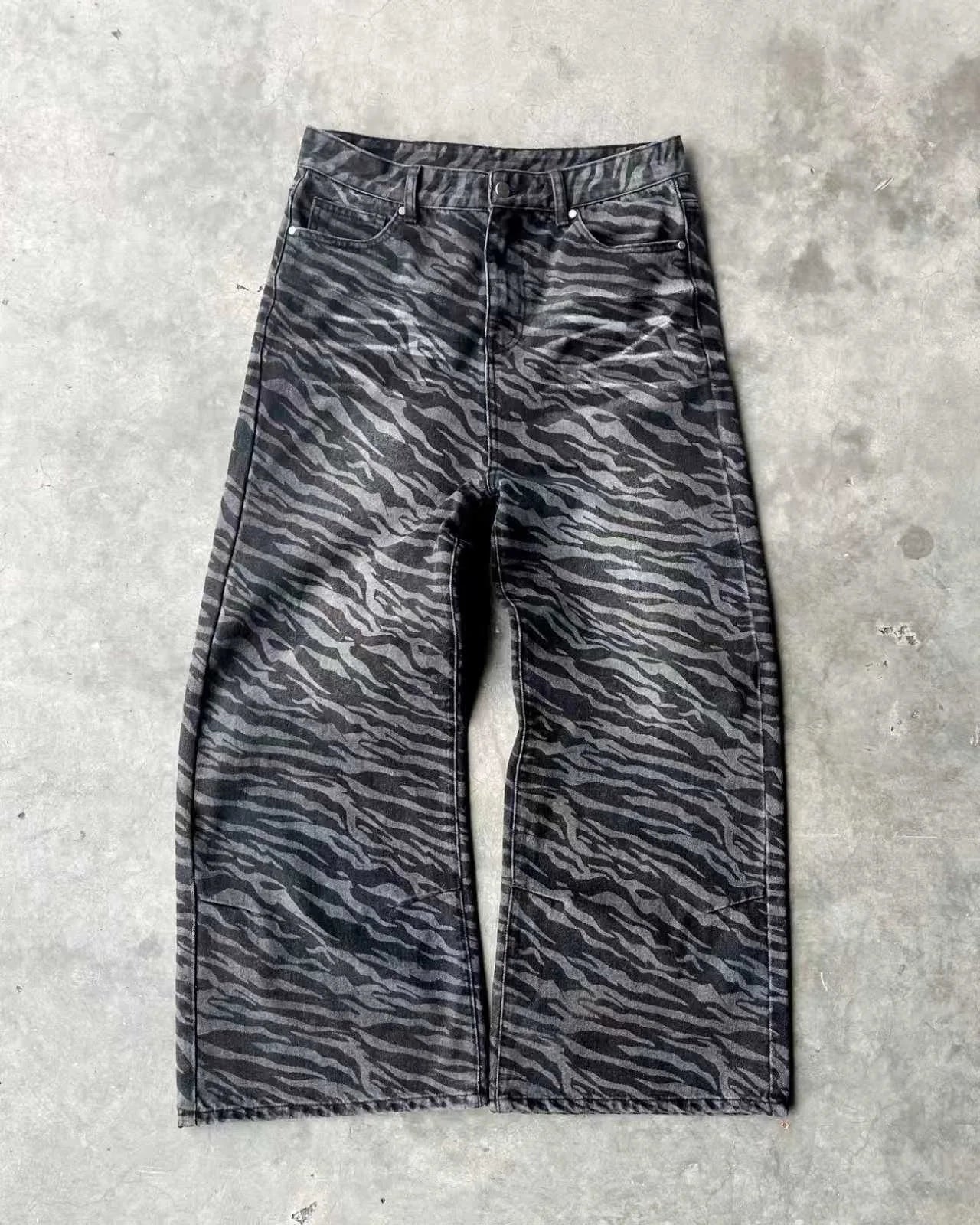 European and American Ins trendy straight tube loose American washed distressed printed ripped jeans